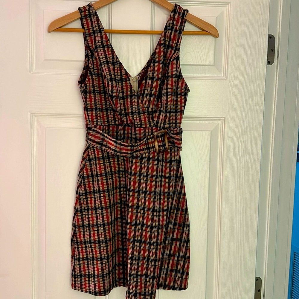 B. DARLIN PLAID DRESS SZ 3/4